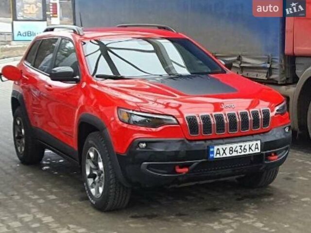Красный Джип Чероки, объемом двигателя 3.24 л и пробегом 51 тыс. км за 18500 $, фото 1 на Automoto.ua