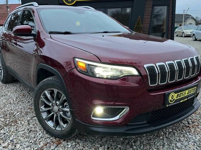 Красный Джип Чероки, объемом двигателя 2.4 л и пробегом 155 тыс. км за 17300 $, фото 1 на Automoto.ua