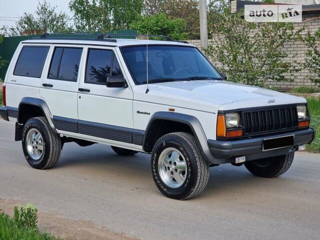 Джип Cherokee, об'ємом двигуна 0 л та пробігом 233 тис. км за 8300 $, фото 1 на Automoto.ua