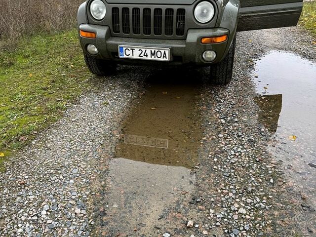 Джип Cherokee, об'ємом двигуна 2.8 л та пробігом 300 тис. км за 4000 $, фото 1 на Automoto.ua