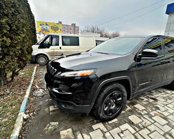 Джип Cherokee, об'ємом двигуна 2.36 л та пробігом 225 тис. км за 11500 $, фото 1 на Automoto.ua