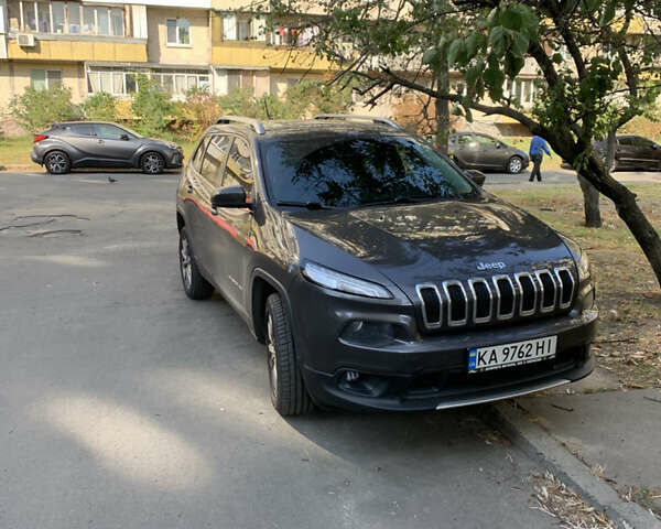 Джип Чероки, объемом двигателя 2.4 л и пробегом 217 тыс. км за 11800 $, фото 1 на Automoto.ua