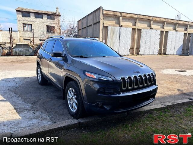 Джип Чероки, объемом двигателя 32 л и пробегом 129 тыс. км за 16000 $, фото 1 на Automoto.ua