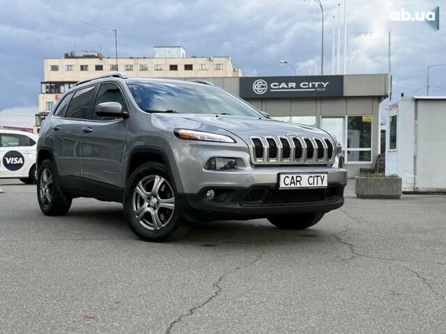 Джип Чероки 2014 в Киеве на Automoto.ua Джип Чероки, объемом двигателя 3.2 л и пробегом 157 тыс. км за 13300 $, фото 1 на Automoto.ua