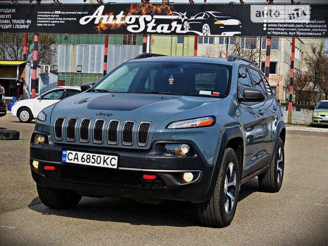 Джип Cherokee, об'ємом двигуна 2.36 л та пробігом 198 тис. км за 15700 $, фото 1 на Automoto.ua