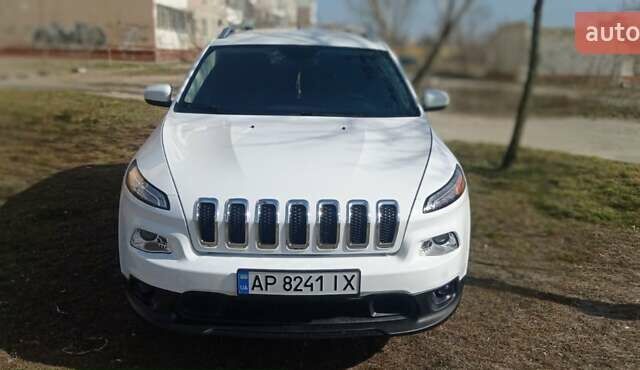 Джип Чероки, объемом двигателя 2.4 л и пробегом 160 тыс. км за 13500 $, фото 1 на Automoto.ua
