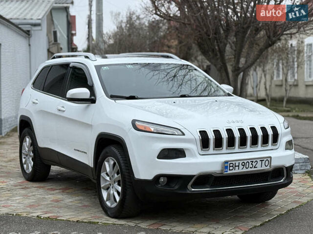 Джип Чероки, объемом двигателя 3.2 л и пробегом 135 тыс. км за 11500 $, фото 1 на Automoto.ua