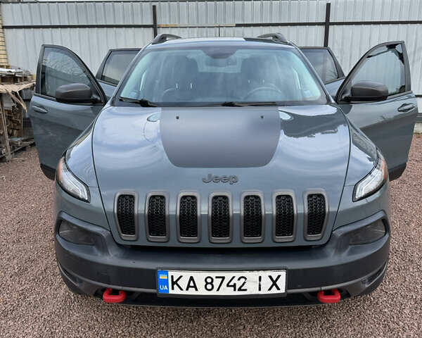 Джип Cherokee, об'ємом двигуна 3.24 л та пробігом 187 тис. км за 14999 $, фото 1 на Automoto.ua