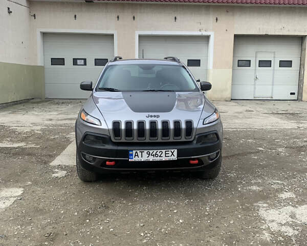 Джип Cherokee, об'ємом двигуна 2.4 л та пробігом 151 тис. км за 15000 $, фото 1 на Automoto.ua