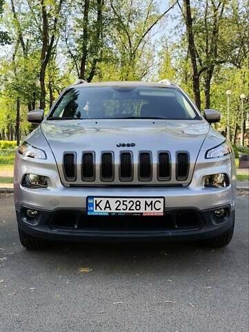 Джип Cherokee, об'ємом двигуна 2.36 л та пробігом 108 тис. км за 16100 $, фото 1 на Automoto.ua