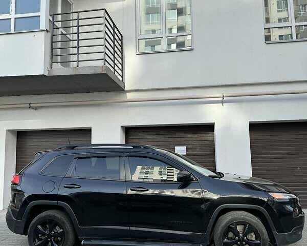 Джип Cherokee, об'ємом двигуна 3.24 л та пробігом 210 тис. км за 14200 $, фото 1 на Automoto.ua