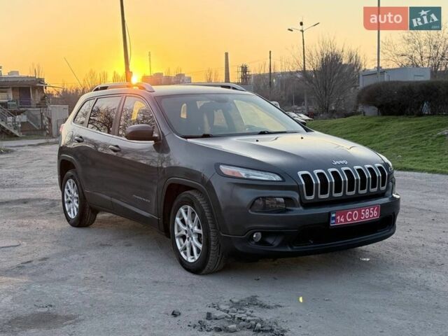 Джип Cherokee, об'ємом двигуна 2.4 л та пробігом 201 тис. км за 10600 $, фото 1 на Automoto.ua