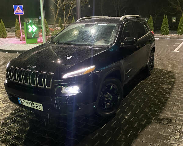 Джип Cherokee, об'ємом двигуна 3.2 л та пробігом 77 тис. км за 13500 $, фото 1 на Automoto.ua