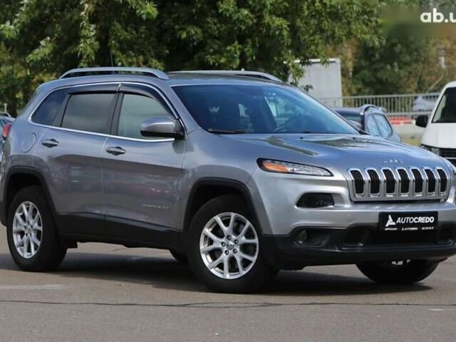 Джип Cherokee, об'ємом двигуна 3.2 л та пробігом 157 тис. км за 14000 $, фото 1 на Automoto.ua