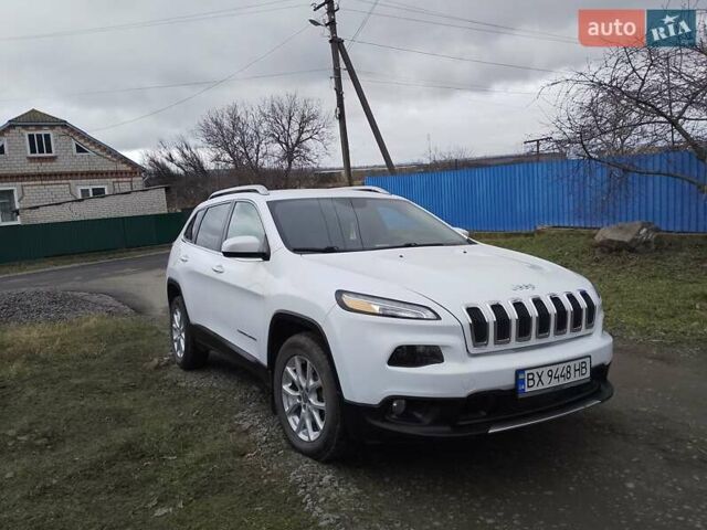 Джип Чероки, объемом двигателя 2.36 л и пробегом 111 тыс. км за 14700 $, фото 1 на Automoto.ua