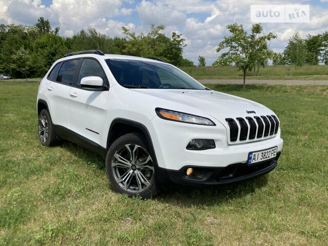 Джип Cherokee, об'ємом двигуна 3.2 л та пробігом 141 тис. км за 16500 $, фото 1 на Automoto.ua