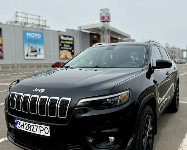 Джип Чероки, объемом двигателя 2.36 л и пробегом 53 тыс. км за 18000 $, фото 1 на Automoto.ua