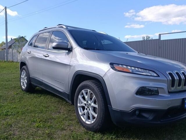 Сірий Джип Cherokee, об'ємом двигуна 3.2 л та пробігом 1 тис. км за 14519 $, фото 1 на Automoto.ua