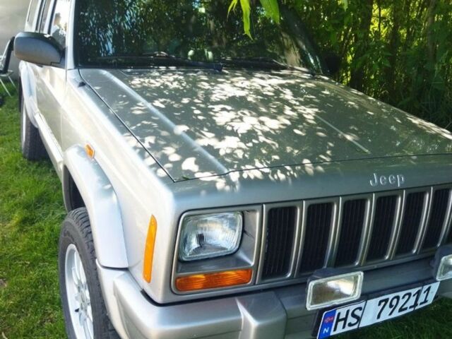 Сірий Джип Cherokee, об'ємом двигуна 2.5 л та пробігом 226 тис. км за 3800 $, фото 1 на Automoto.ua