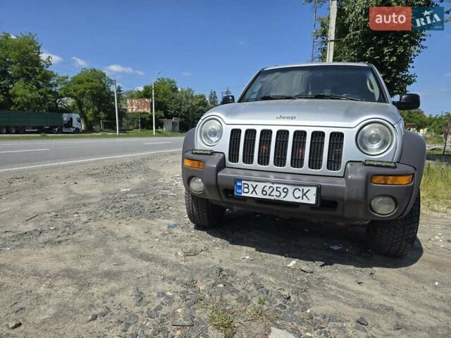 Серый Джип Чероки, объемом двигателя 2.5 л и пробегом 285 тыс. км за 6000 $, фото 1 на Automoto.ua