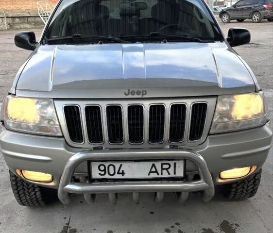 Серый Джип Чероки, объемом двигателя 2.7 л и пробегом 350 тыс. км за 3000 $, фото 1 на Automoto.ua