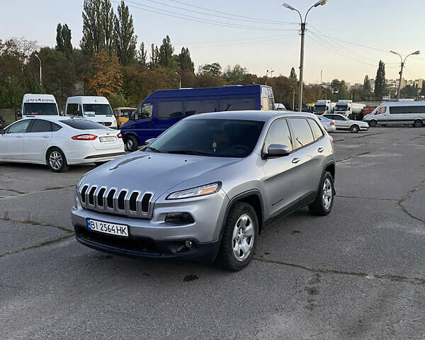 Сірий Джип Cherokee, об'ємом двигуна 2.4 л та пробігом 190 тис. км за 13450 $, фото 1 на Automoto.ua