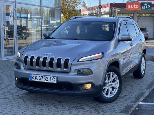 Сірий Джип Cherokee, об'ємом двигуна 2.36 л та пробігом 191 тис. км за 11999 $, фото 1 на Automoto.ua
