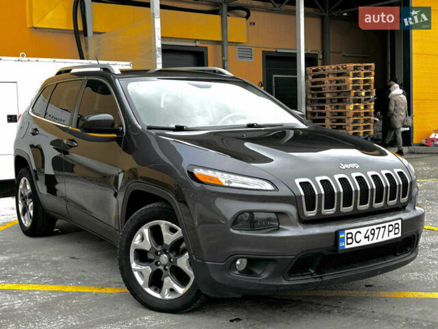 Сірий Джип Cherokee, об'ємом двигуна 2.36 л та пробігом 206 тис. км за 12500 $, фото 1 на Automoto.ua