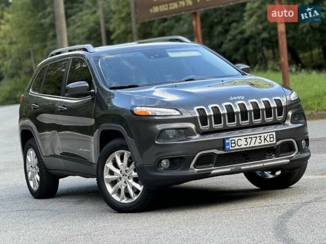 Серый Джип Чероки, объемом двигателя 3.24 л и пробегом 184 тыс. км за 12500 $, фото 1 на Automoto.ua