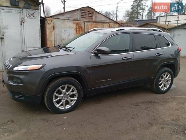 Серый Джип Чероки, объемом двигателя 2.4 л и пробегом 250 тыс. км за 11300 $, фото 1 на Automoto.ua