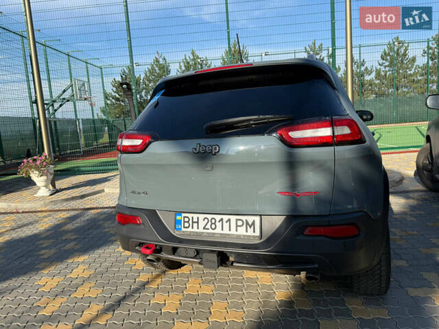 Сірий Джип Cherokee, об'ємом двигуна 3.24 л та пробігом 190 тис. км за 18000 $, фото 1 на Automoto.ua