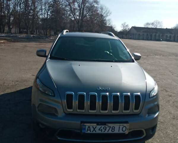 Серый Джип Чероки, объемом двигателя 2.4 л и пробегом 150 тыс. км за 15200 $, фото 1 на Automoto.ua