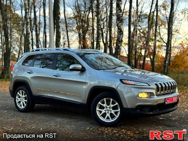 Джип Cherokee 2015 у Ахтырке на Automoto.ua Сірий Джип Cherokee, об'ємом двигуна 2.4 л та пробігом 150 тис. км за 11850 $, фото 1 на Automoto.ua