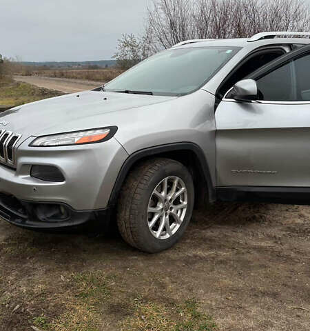 Сірий Джип Cherokee, об'ємом двигуна 2.36 л та пробігом 168 тис. км за 10500 $, фото 1 на Automoto.ua