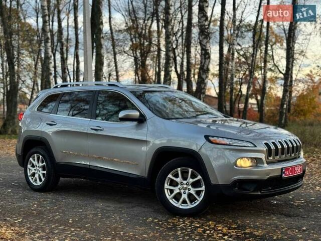 Джип Cherokee 2015 у Ахтырке на Automoto.ua Сірий Джип Cherokee, об'ємом двигуна 2.4 л та пробігом 145 тис. км за 11850 $, фото 1 на Automoto.ua