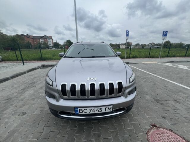 Сірий Джип Cherokee, об'ємом двигуна 2.4 л та пробігом 199 тис. км за 15500 $, фото 1 на Automoto.ua