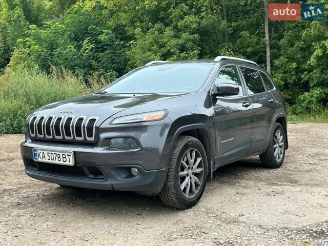 Серый Джип Чероки, объемом двигателя 3.2 л и пробегом 241 тыс. км за 8700 $, фото 1 на Automoto.ua