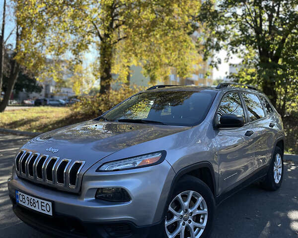 Сірий Джип Cherokee, об'ємом двигуна 2.36 л та пробігом 134 тис. км за 12200 $, фото 1 на Automoto.ua