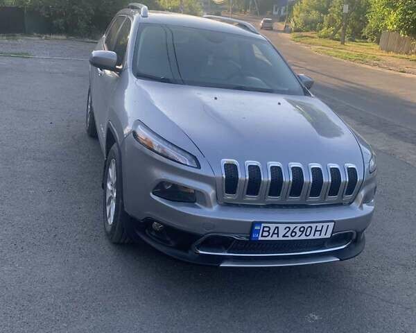 Серый Джип Чероки, объемом двигателя 2.4 л и пробегом 198 тыс. км за 14000 $, фото 1 на Automoto.ua