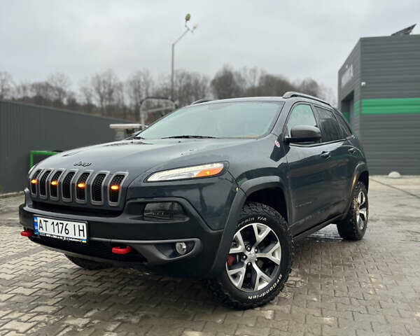Сірий Джип Cherokee, об'ємом двигуна 2.36 л та пробігом 221 тис. км за 14500 $, фото 1 на Automoto.ua