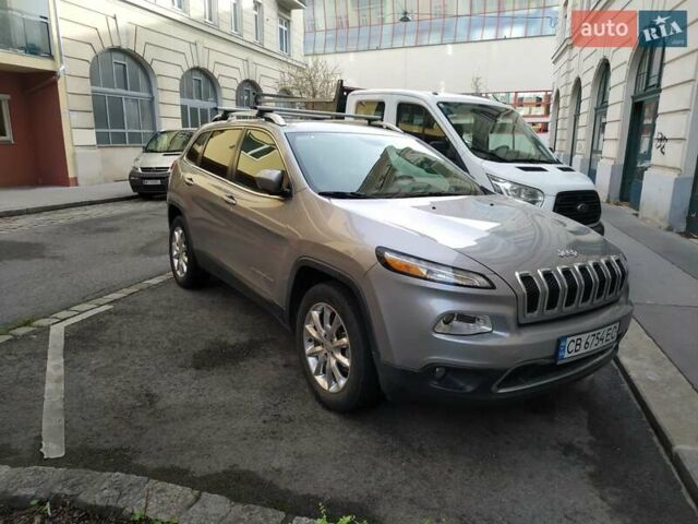 Сірий Джип Cherokee, об'ємом двигуна 2.4 л та пробігом 89 тис. км за 16000 $, фото 1 на Automoto.ua