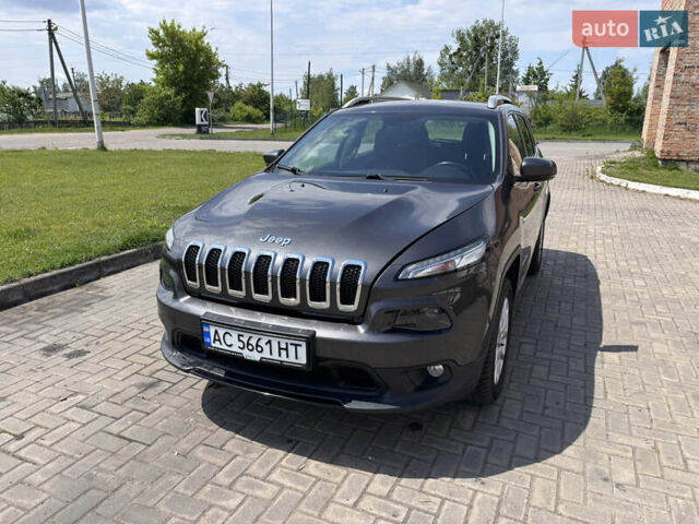 Сірий Джип Cherokee, об'ємом двигуна 2.18 л та пробігом 144 тис. км за 18500 $, фото 1 на Automoto.ua