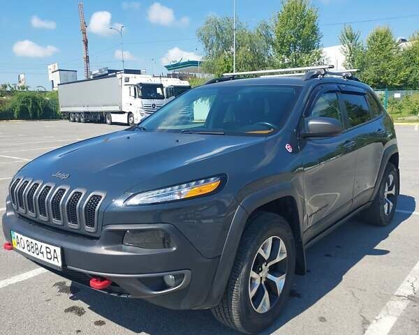 Серый Джип Чероки, объемом двигателя 3.2 л и пробегом 138 тыс. км за 19300 $, фото 1 на Automoto.ua