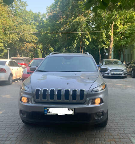 Сірий Джип Cherokee, об'ємом двигуна 2.4 л та пробігом 100 тис. км за 15500 $, фото 1 на Automoto.ua