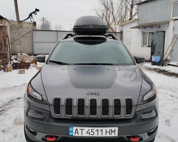 Сірий Джип Cherokee, об'ємом двигуна 2.36 л та пробігом 140 тис. км за 19000 $, фото 1 на Automoto.ua