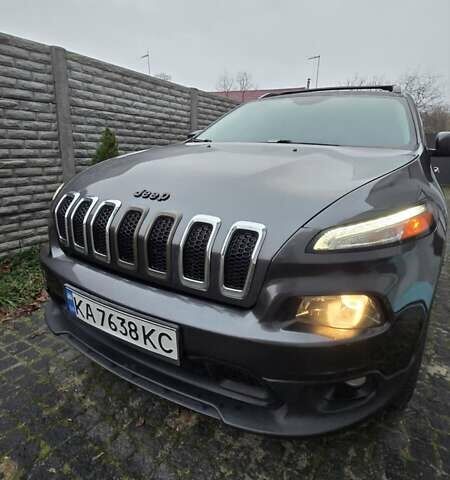 Сірий Джип Cherokee, об'ємом двигуна 3.24 л та пробігом 102 тис. км за 14500 $, фото 1 на Automoto.ua