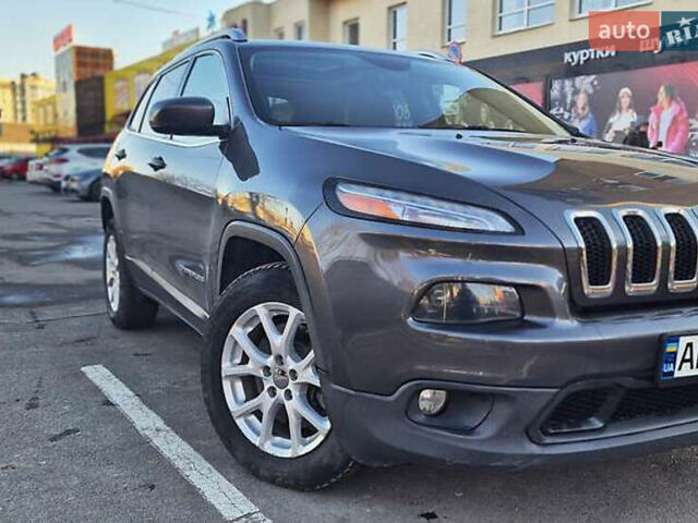Сірий Джип Cherokee, об'ємом двигуна 2.36 л та пробігом 167 тис. км за 13000 $, фото 1 на Automoto.ua