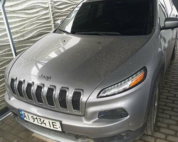 Серый Джип Чероки, объемом двигателя 2.36 л и пробегом 154 тыс. км за 13000 $, фото 1 на Automoto.ua