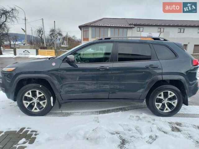 Сірий Джип Cherokee, об'ємом двигуна 3.2 л та пробігом 138 тис. км за 19250 $, фото 1 на Automoto.ua