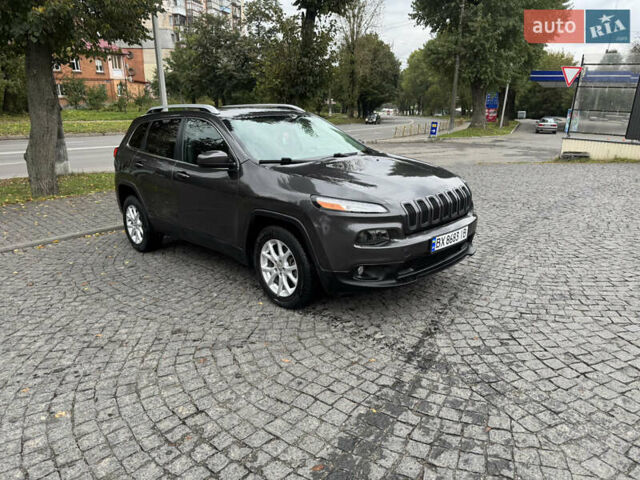 Сірий Джип Cherokee, об'ємом двигуна 2.36 л та пробігом 129 тис. км за 13000 $, фото 1 на Automoto.ua